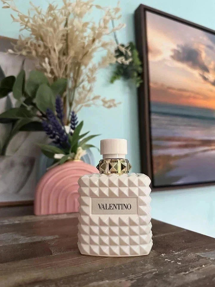 Valentino Donna Born In Roma Ivory Eau de Parfum for Women – 100 mL / 3.4 FL OZ