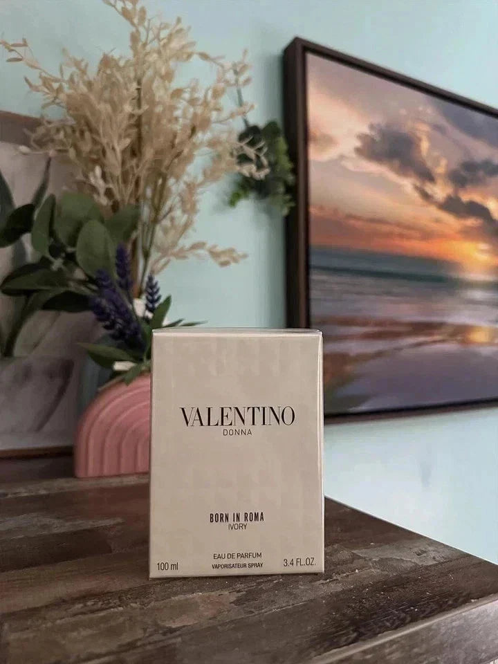 Valentino Donna Born In Roma Ivory Eau de Parfum for Women – 100 mL / 3.4 FL OZ